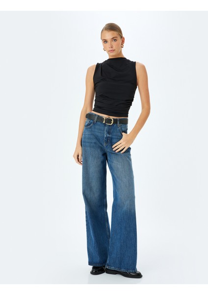 Asimetrik Hafif Dik Yaka Drapeli Slim Fit Kolsuz Bluz