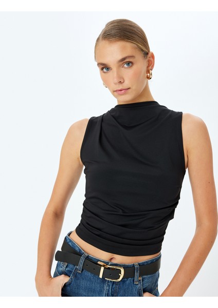 Asimetrik Hafif Dik Yaka Drapeli Slim Fit Kolsuz Bluz