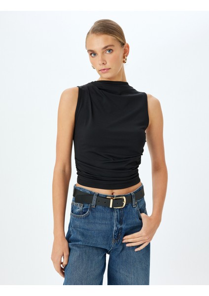 Asimetrik Hafif Dik Yaka Drapeli Slim Fit Kolsuz Bluz