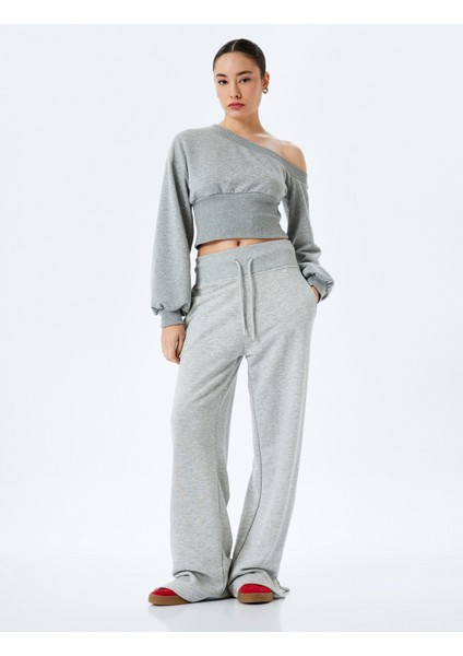 Korse Detaylı Asimetrik Yaka Omzu Açık Crop Sweatshirt fiyatları