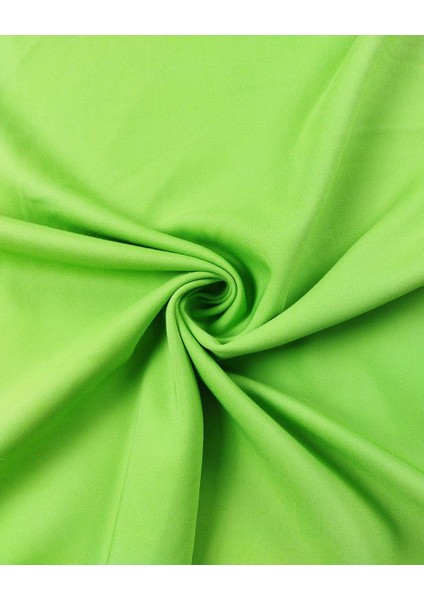 Hafif Esnek Gabardin Açık Yeşil Renkte (En 135 cm x Boy 125 Cm)
