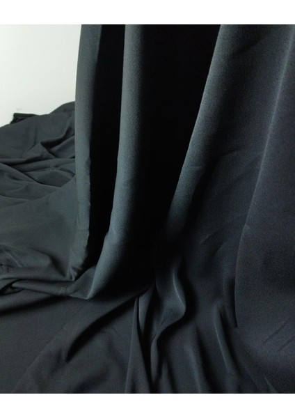 Krep Siyah Renkte (En 120 cm x Boy 300 Cm) fırsatları