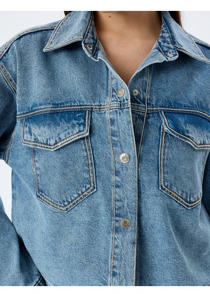 Cep Detaylı Klasik Yaka Düğmeli Denim Ceket