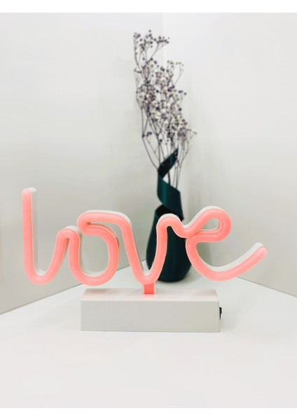Love Yazılı 3D LED Masa Lambası