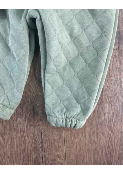 Cep Detaylı Omuzdan Çıtçıtlı Kapitone 3'lü Erkek Bebek Takım indirimleri