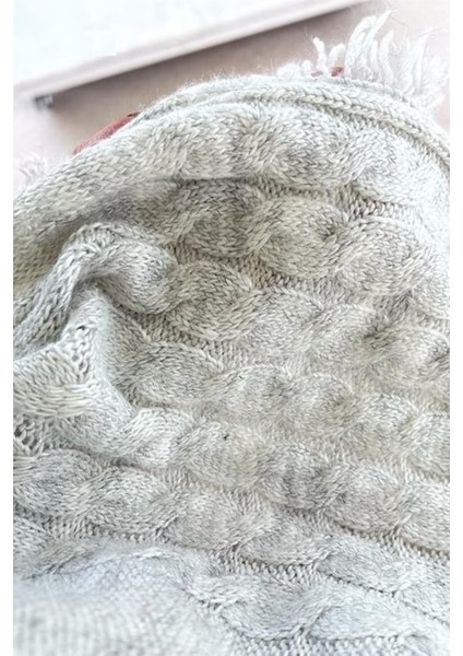 Kadın Kapüşonlu Ponpon Detay Triko Panço JB09114789