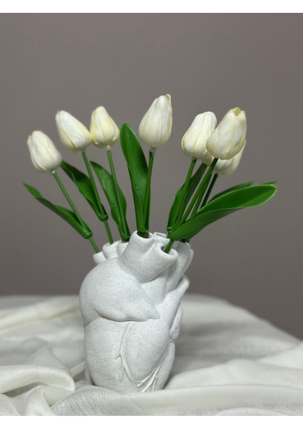 Anatomik Kalpli Laleli Vazo 18CM