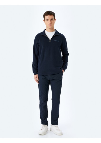 Uzun Kollu Pamuk Karışımlı Slogan Işlemeli Yarım Fermuarlı Sweatshirt fiyatları