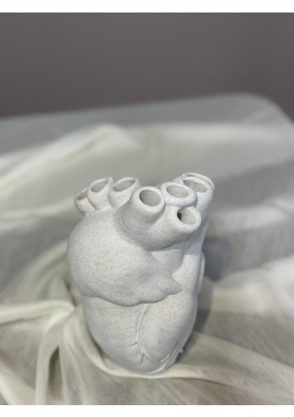 Anatomik Kalpli Vazo 18 cm