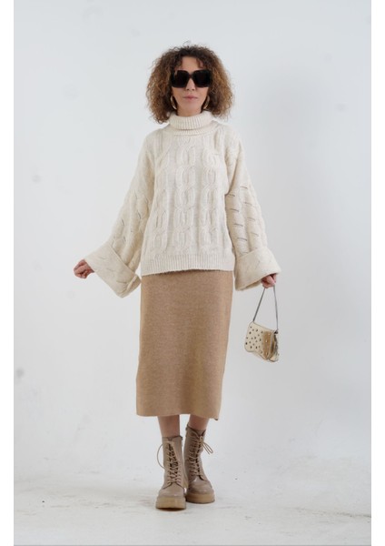 Krem Balıkçı Yaka Geniş Kol Kazak fiyatları