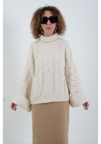 Krem Balıkçı Yaka Geniş Kol Kazak modelleri