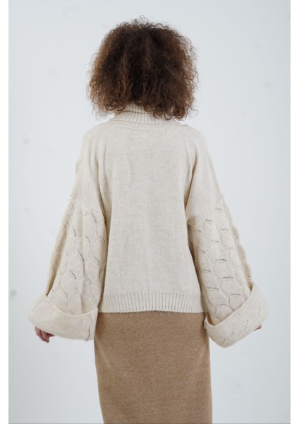 Krem Balıkçı Yaka Geniş Kol Kazak fırsatları