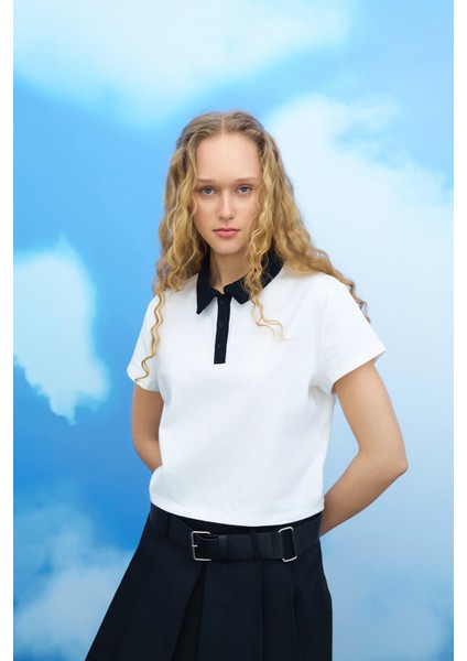 Renk Bloklu Polo Yaka Tişört Ekru