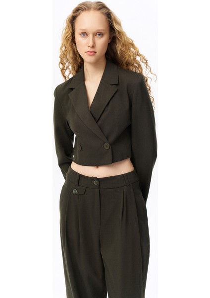 Vatka Detaylı Crop Blazer Ceket Haki