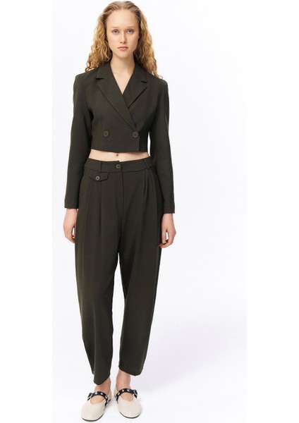 Vatka Detaylı Crop Blazer Ceket Haki modelleri
