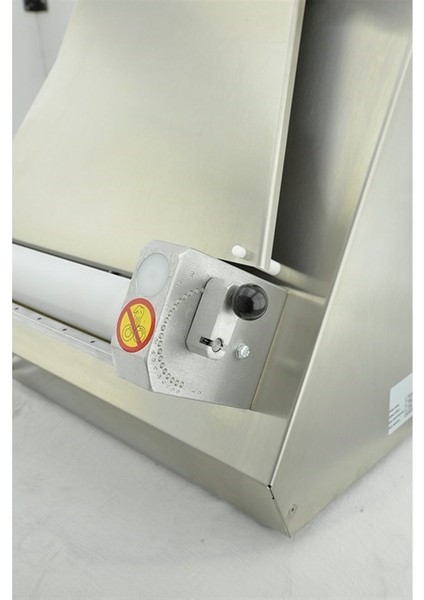Endüstriyel 40 Cm 40 Luk Yatay Merdane Hamur Açma Makinesi HNC-HHA-40M