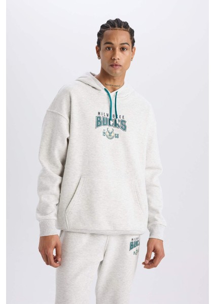 DeFacto Fit NBA Milwaukee Bucks Oversize Geniş Kalıp Kapüşonlu Kalın Sporcu Sweatshirt D6699AX25SP modelleri