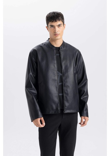 Su İtici Slim Fit Dar Kesim Dik Yaka Fermuarlı Suni Deri Mont D8525AX25SP