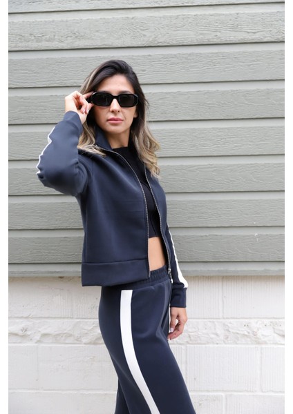 Siyah Fermuarlı Takım fiyatları