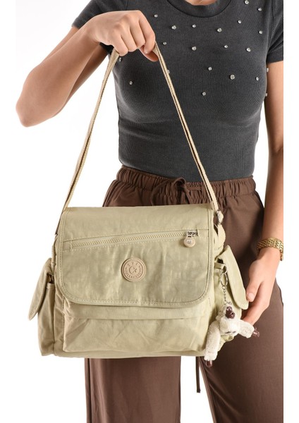 Çapraz Askılı Ultra Hafif Çok Cepli Bayan Omuz Çantası Krem (Model: 571-6N)