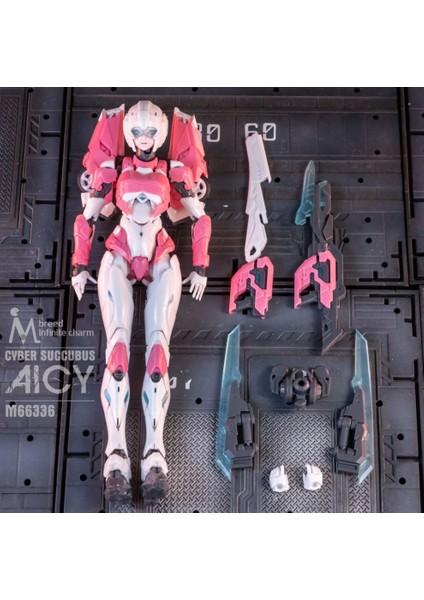 Transformers Arcee Karakter Modeli 18Cm Dönüştürülemez (Yurt Dışından)