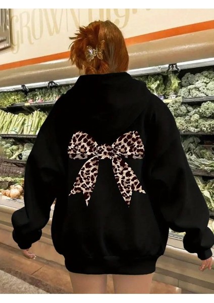 Leopar Desenli Kurdela Detail Baskılı Kapşonlu Sweatshirt