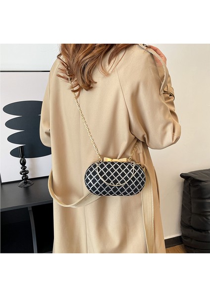 Modaya Uygun Kadın Debriyajı (Yurt Dışından) modelleri