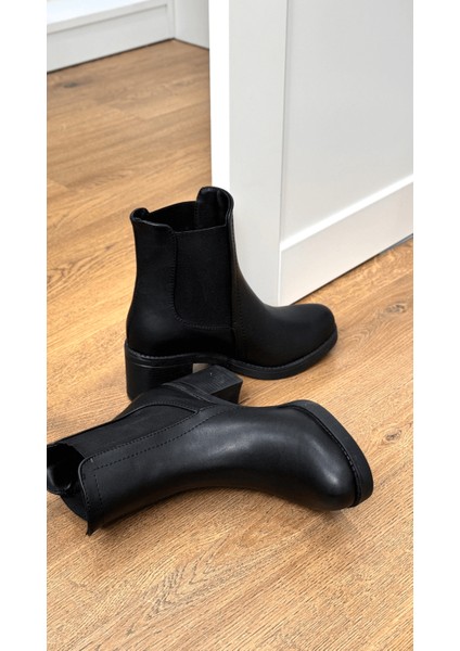 Alin Model 5 cm Topuklu Lastikli Topuklu Bot Kısa Sıyah fiyatları