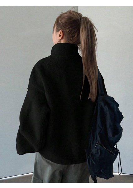 Streetwear Detail Peluş Fermuarlı Siyah Ceket