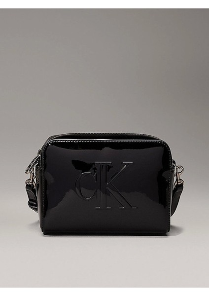 Sculpted Camera Bag Im