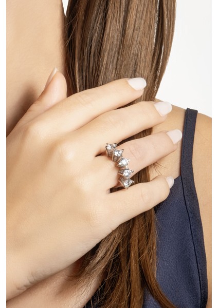 Çarpıcı Işıltı 18 Ayar Beyaz Altın Kaplama Gümüş Beştaş Yüzük modelleri