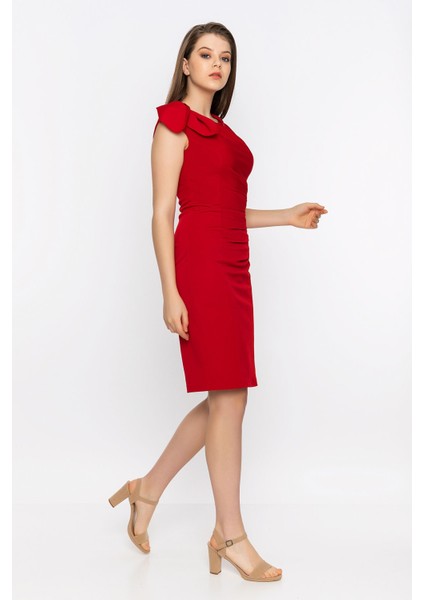 Omzu Kurdeleli Drape Detaylı Elbise modelleri