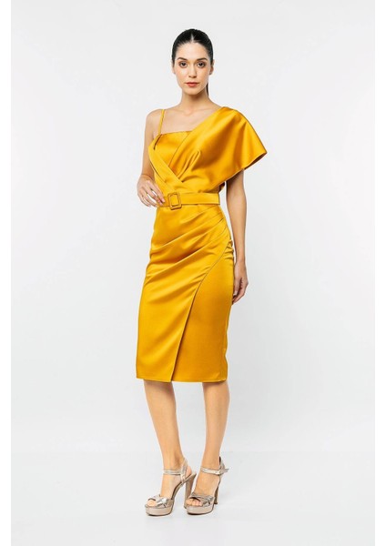 Beli Kemerli Drape Detaylı Saten Elbise fırsatları