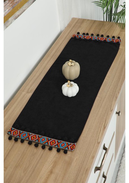 Şerit Desen ve Ponponlu Runner 90 x 30 CM,R-93K