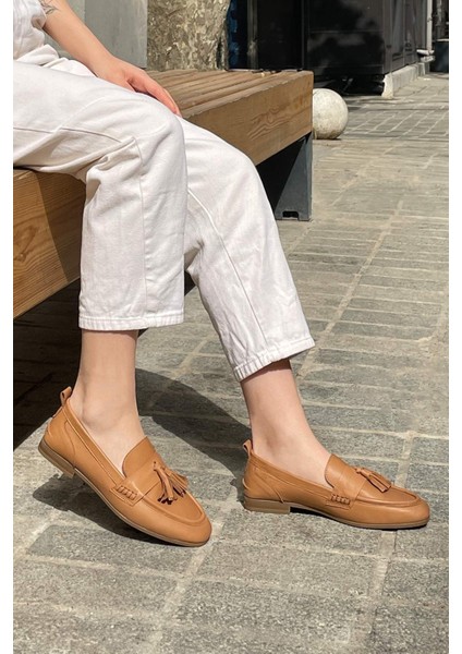 Kadın Püskül Detaylı Hakiki Deri Loafer