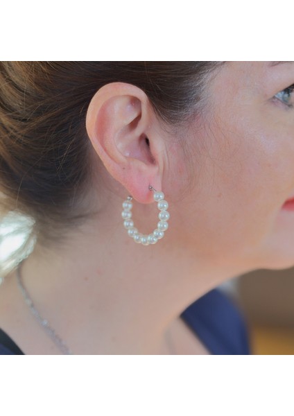 Zarafeti Tamamlayan Şık Inci Boncuklu Küpeler - Her Anınıza Işıltı Katın!