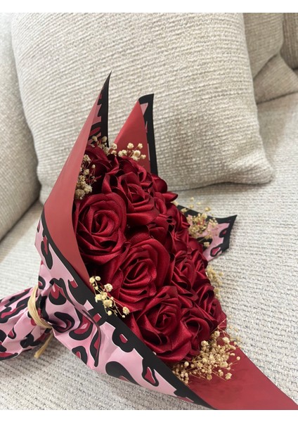 Sevgiliye Özel Solmayan Gül Buketi