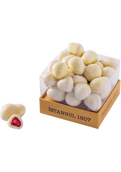 Istanbul Kutuda Kurutulmuş Çilekli Sütlü Draje