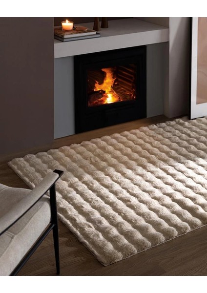 Ekstra Yumuşak Dokulu Bej Bubble Tavşan Tüyü Darcio Dikdörtgen Post Peluş Halı fiyatları