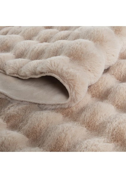 Ekstra Yumuşak Dokulu Bej Bubble Tavşan Tüyü Darcio Oval Post Peluş Halı modelleri