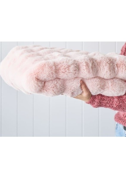 Ekstra Yumuşak Dokulu Pudra Bubble Tavşan Tüyü Darcio Dikdörtgen Post Peluş Halı indirimleri