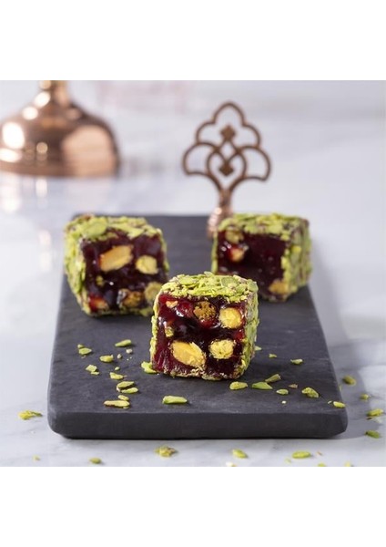 File Fıstık Kaplı Nar Aromalı Antep Fıstıklı Fitil Lokum 1 kg