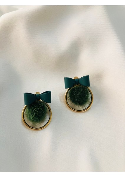 Ponponlu Yeşil Küpe fırsatları