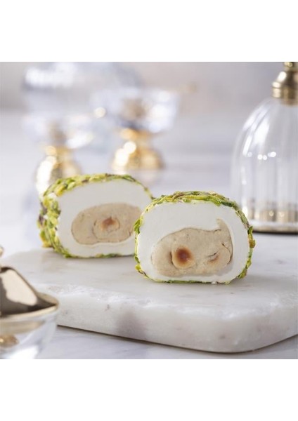 File Fıstık Kaplı Fındık Ezmeli Paşa Sarma Fitil Lokum 500 gr