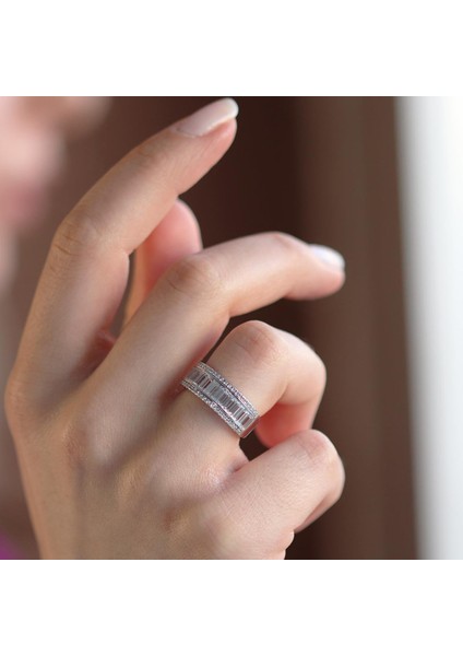 Baget Kesim Kenarları Mikro Taşlı Yarımtur Sky Diamond Yüzük fiyatları