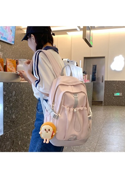 Küçük, Yeni, Büyük Kapasiteli ve Güzel Görünümlü Sırt Çantası (Yurt Dışından) modelleri