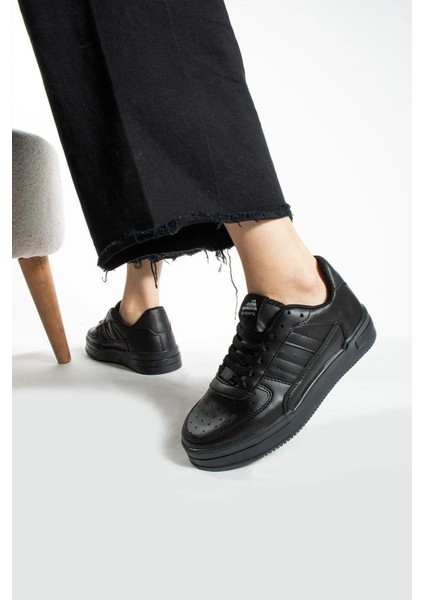 Kadın Rahat Günlük Bağcıklı Sneaker fiyatları