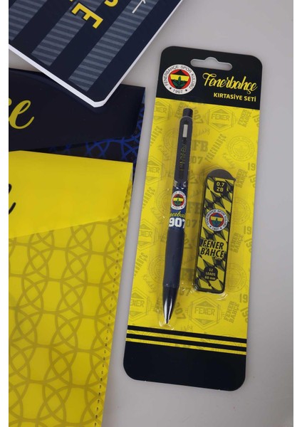 Lisanslı Fenerbahçe A4 2 Adet Kareli,2 Adet Çizgili Defter,2 Adet Çıtçıt Dosya,2 Adet Silgi,bloknot,uçlu Kalem ve Uç Seti indirimleri