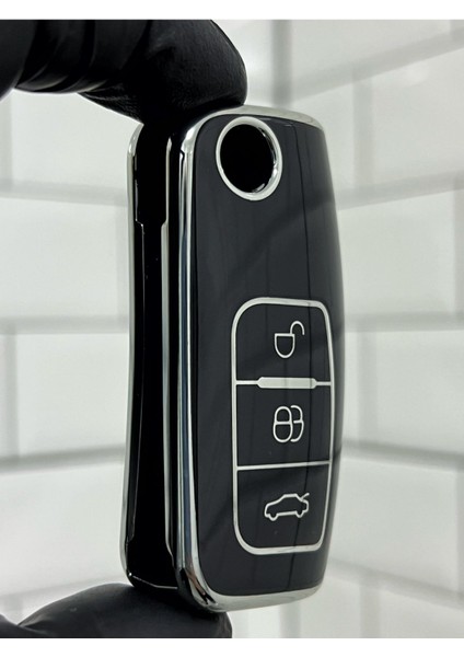 Ford Focus Fiesta Mondeo Courier C-Max Galaxy Sustalı Nano Anahtar Kılıfı Siyah Gümüş