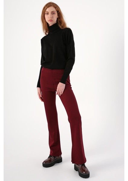 Bordo-Paçası Yırtmaçlı Pantolon
